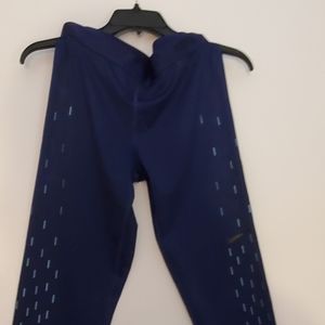 Mid-Calf Nike Pro Leggings Size XL